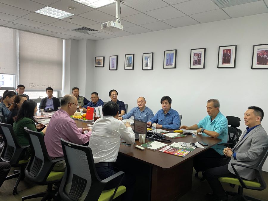 16399213749883.jpg 校友会领导到访1.jpg